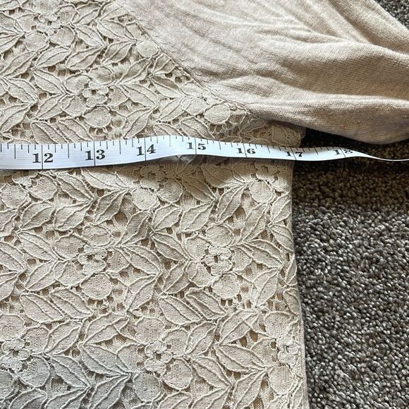 Outback Red
Size S Pullover Sweater - Picture 8 of 11